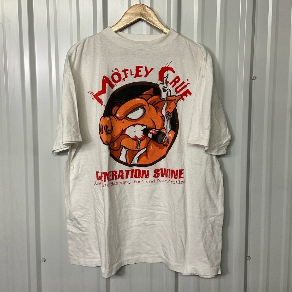 Vintage Mötley Crüe Generation Swine Graphic Tee 90 Rock Band Shirt Men’s Grunge